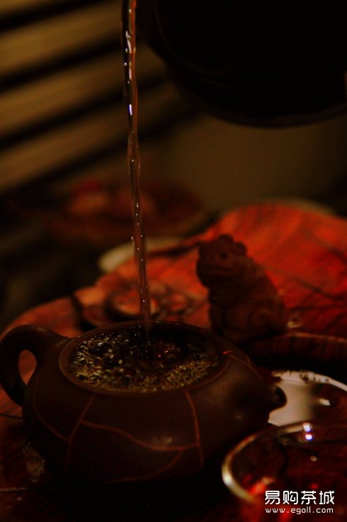 海南云雾红茶的茶汤