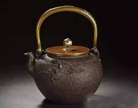 铁壶